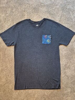 Vans Men's Charcoal Tee with Blue Floral Pocket